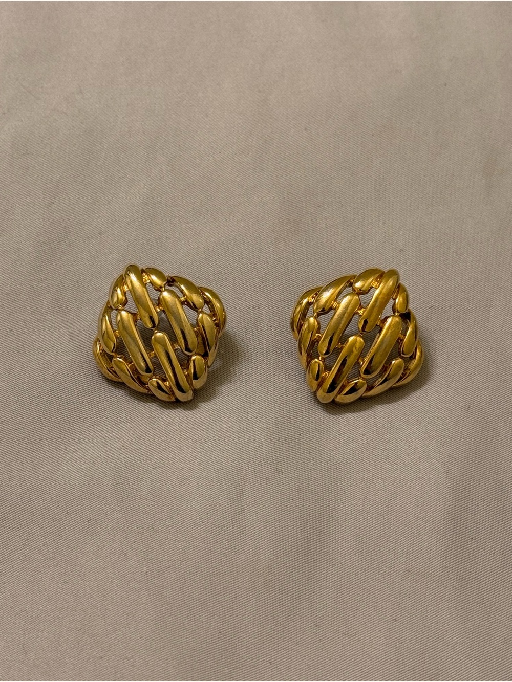 Gold Tone Open Basketweave Post Stud Earrings Scalloped Square